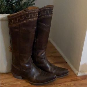 Closet Purge Barely Worn Brown Boots